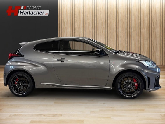 Vehicle image 3 Vehicle image 3