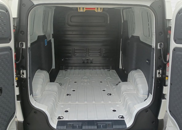 Vehicle image 9 Vehicle image 9