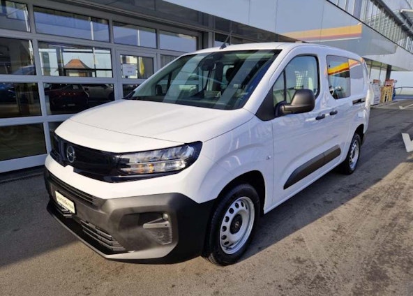 First vehicle image First vehicle image