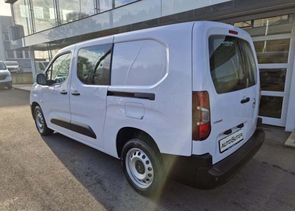 Vehicle image 3 Vehicle image 3