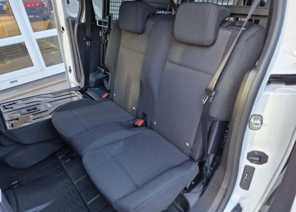 Vehicle image 11 Vehicle image 11