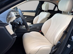 Vehicle image MERCEDES-BENZ S 560 V8 AMG Line 4matic