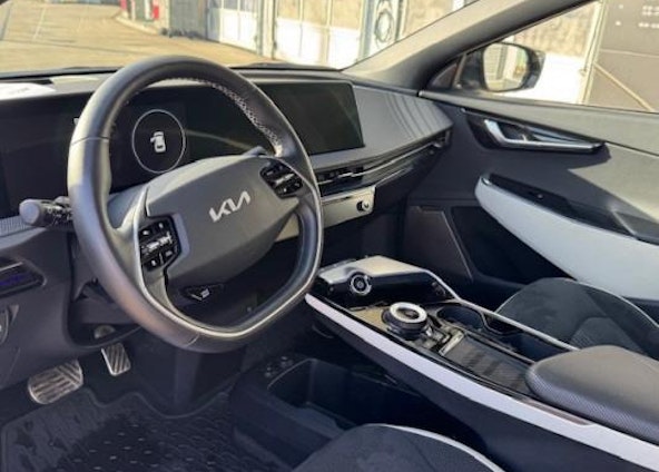 Fahrzeugbild 4 Fahrzeugbild 4