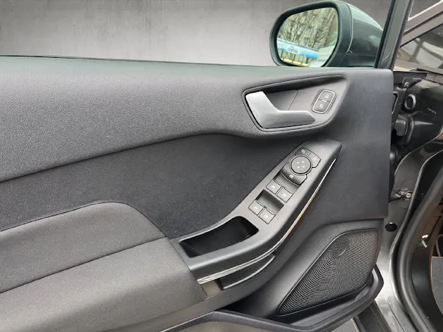 Ford Fiesta 1.0 EcoB Hybrid Titanium