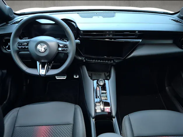 Alfa Romeo Junior 1.2 Ibrida Q4