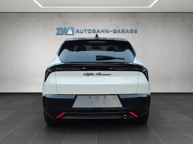 Alfa Romeo Junior 1.2 Ibrida Q4