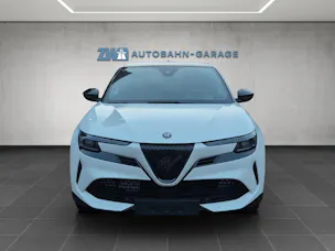 Alfa Romeo Junior 1.2 Ibrida Q4