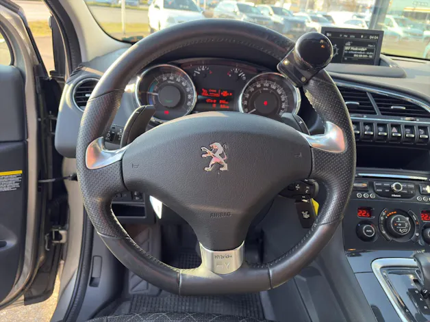 Peugeot 3008 2.0 HDi HYbrid4 90g