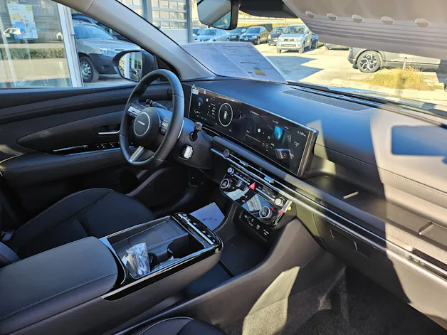 Hyundai Tucson 1.6 T-GDi HEV Amplia 4WD