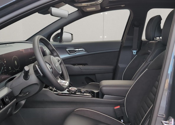 Vehicle image 8 Vehicle image 8