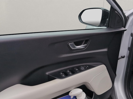 immagine del veicolo 18 immagine del veicolo 18