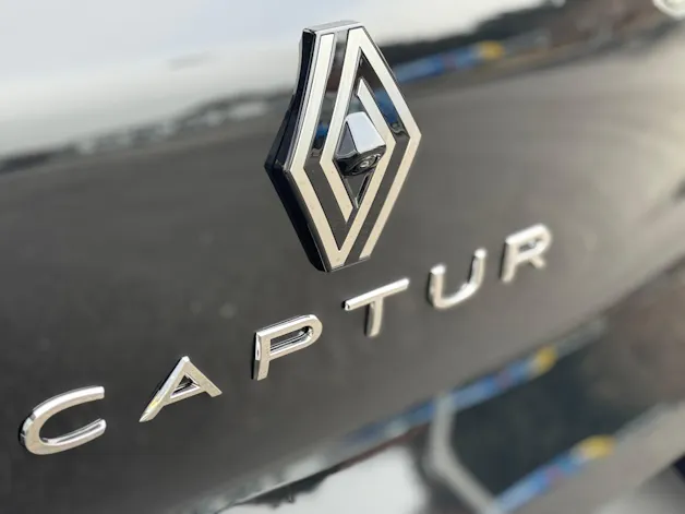 Renault Captur 1.8 E-Tech evolution