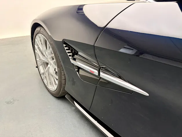 ASTON MARTIN Vanquish 5.2 V12 Bi-Turbo