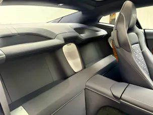ASTON MARTIN Vanquish 5.2 V12 Bi-Turbo
