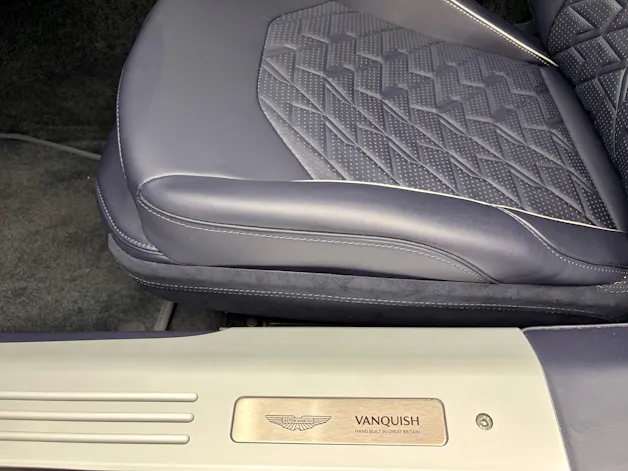 ASTON MARTIN Vanquish 5.2 V12 Bi-Turbo