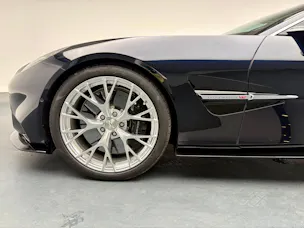ASTON MARTIN Vanquish 5.2 V12 Bi-Turbo