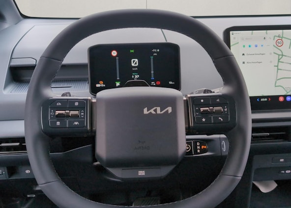 Vehicle image 9 Vehicle image 9