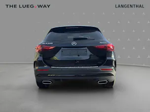 Mercedes-Benz GLA 250 4Matic 8G-DCT Swiss Star