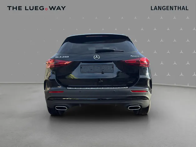 Mercedes-Benz GLA 250 4Matic 8G-DCT Swiss Star