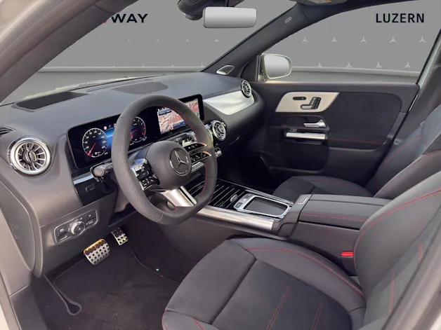 Mercedes-Benz GLA 200 Night Star 7G-DCT