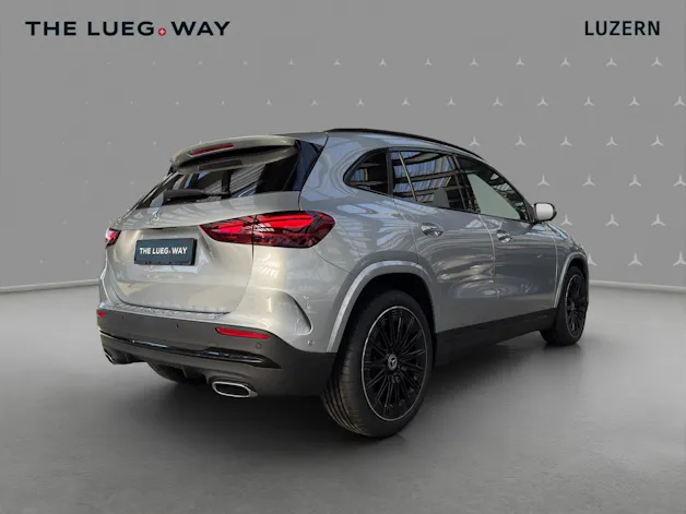 Mercedes-Benz GLA 200 Night Star 7G-DCT