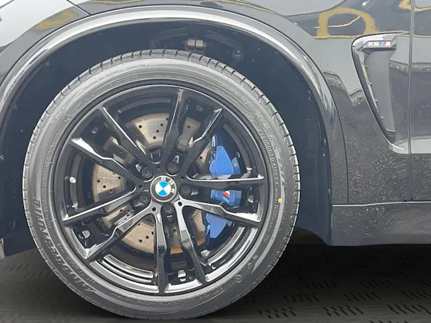 BMW X5M Edition Black Fire Steptronic