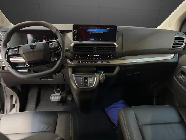 Peugeot Traveller Business VIP Long