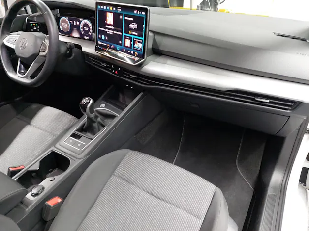 VW Golf 1.5 TSI Basis