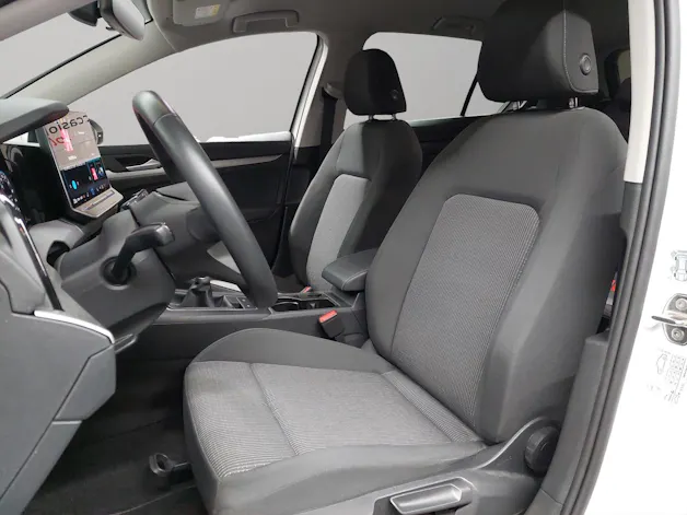 VW Golf 1.5 TSI Basis