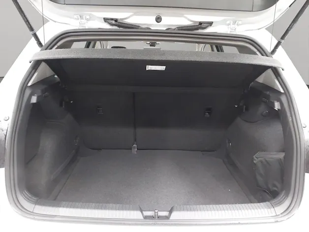VW Golf 1.5 TSI Basis