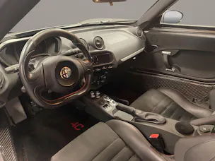 Alfa Romeo 4C 1750 TBI TCT 1750 TBi