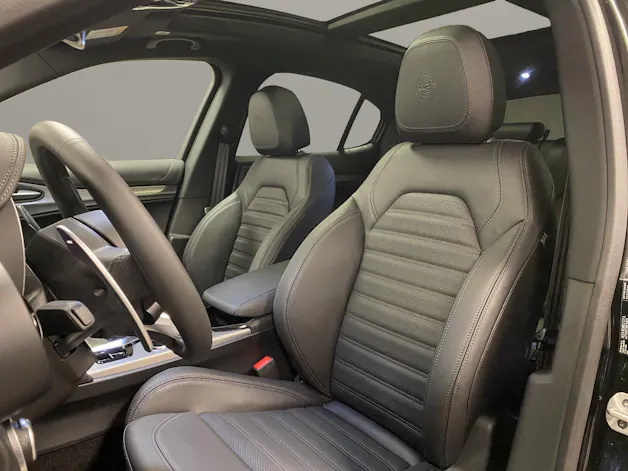 Alfa Romeo STELVIO 2.0 Q4 280 Veloce P