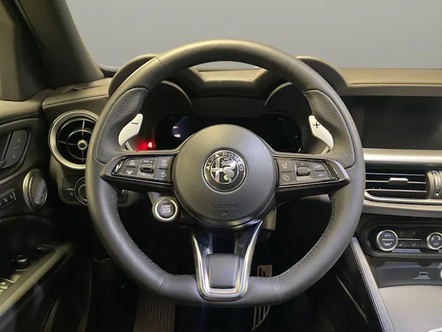 Alfa Romeo STELVIO 2.0 Q4 280 Veloce P