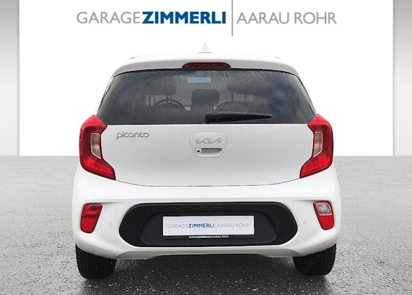 Vehicle image 3 Vehicle image 3