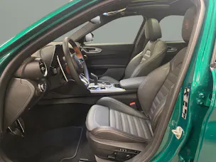 Alfa Romeo Giulia 2.0 Q4 Intensa Sky