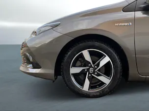 Toyota Auris Touring Sports 1.8 HSD Trend