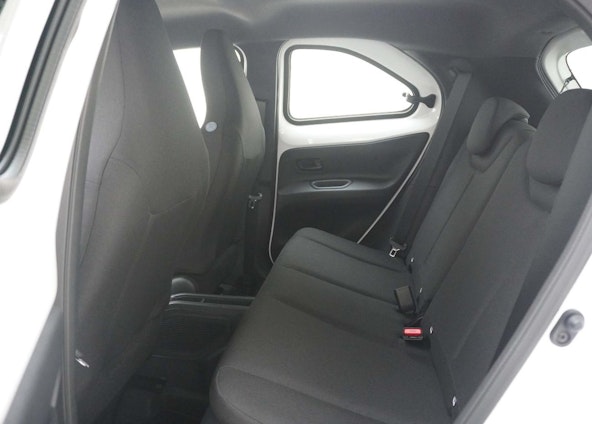 Vehicle image 12 Vehicle image 12