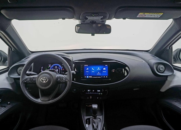 Vehicle image 8 Vehicle image 8