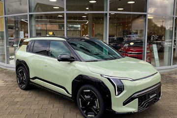 Vehicle placeholder image Vehicle placeholder image