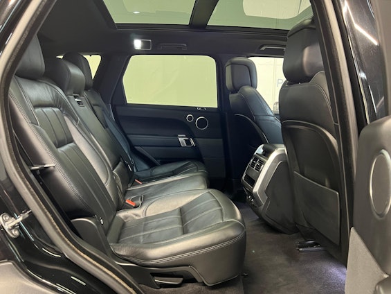 Vehicle image 6 Vehicle image 6