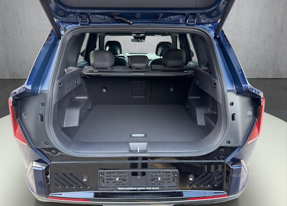 Vehicle image 13 Vehicle image 13