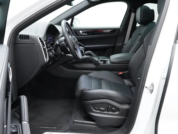 Porsche Cayenne E-Hybrid Coupé Platinum Edition