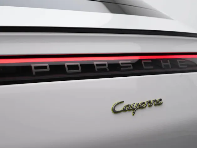 Porsche Cayenne E-Hybrid Coupé Platinum Edition