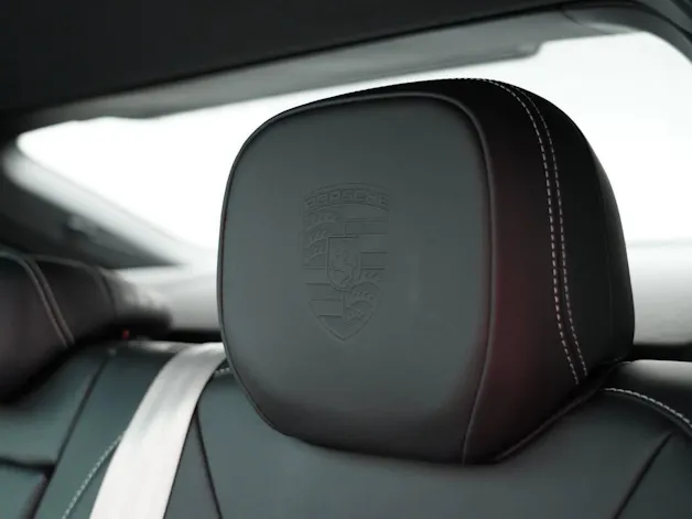 Porsche Cayenne E-Hybrid Coupé Platinum Edition