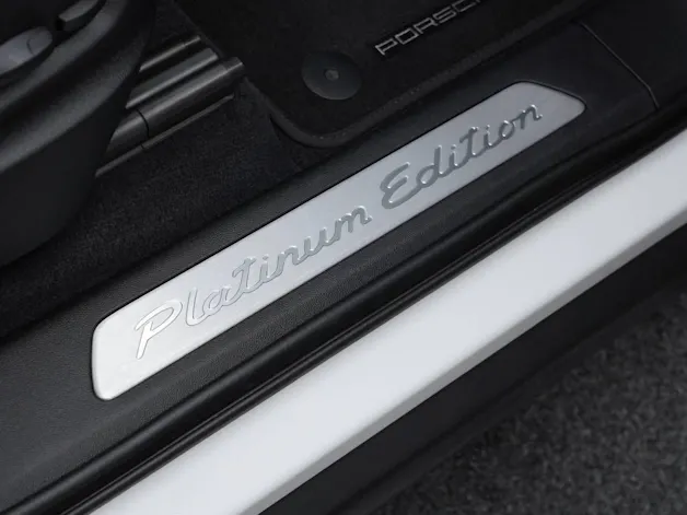 Porsche Cayenne E-Hybrid Coupé Platinum Edition