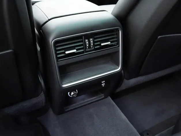 Porsche Cayenne E-Hybrid Coupé Platinum Edition