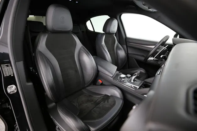 Alfa Romeo Stelvio 2.9 V6 Biturbo Q4 Quadrifoglio
