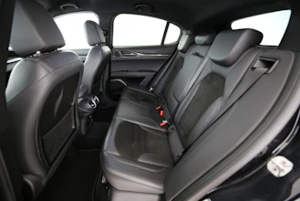 https://vehicle.imgix.net/4153728/9e040c04-97ab-47ef-a0e3-b4e8465b14fe.jpg