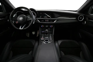https://vehicle.imgix.net/4153728/b45f84bd-1cbf-44f3-9a84-d58c012623e0.jpg