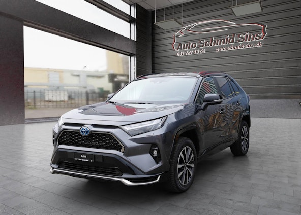 First vehicle image First vehicle image